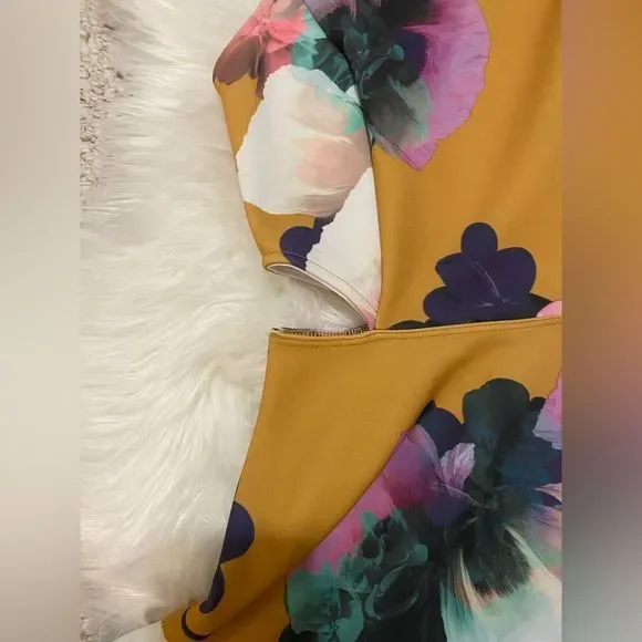 Soprano Mustard Yellow  - Picture 2 of 6